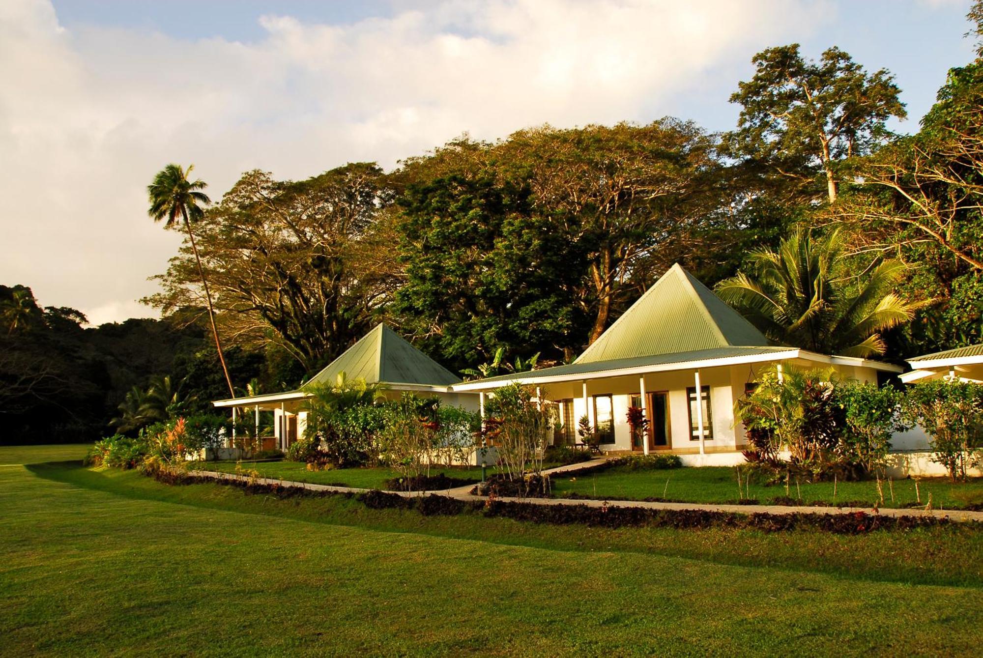 Koro Sun Resort & Rainforest Spa Savusavu Exterior photo